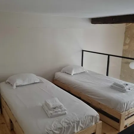 Apartman Superb Flat In The Heart Of The Historic District Of - Welkeys